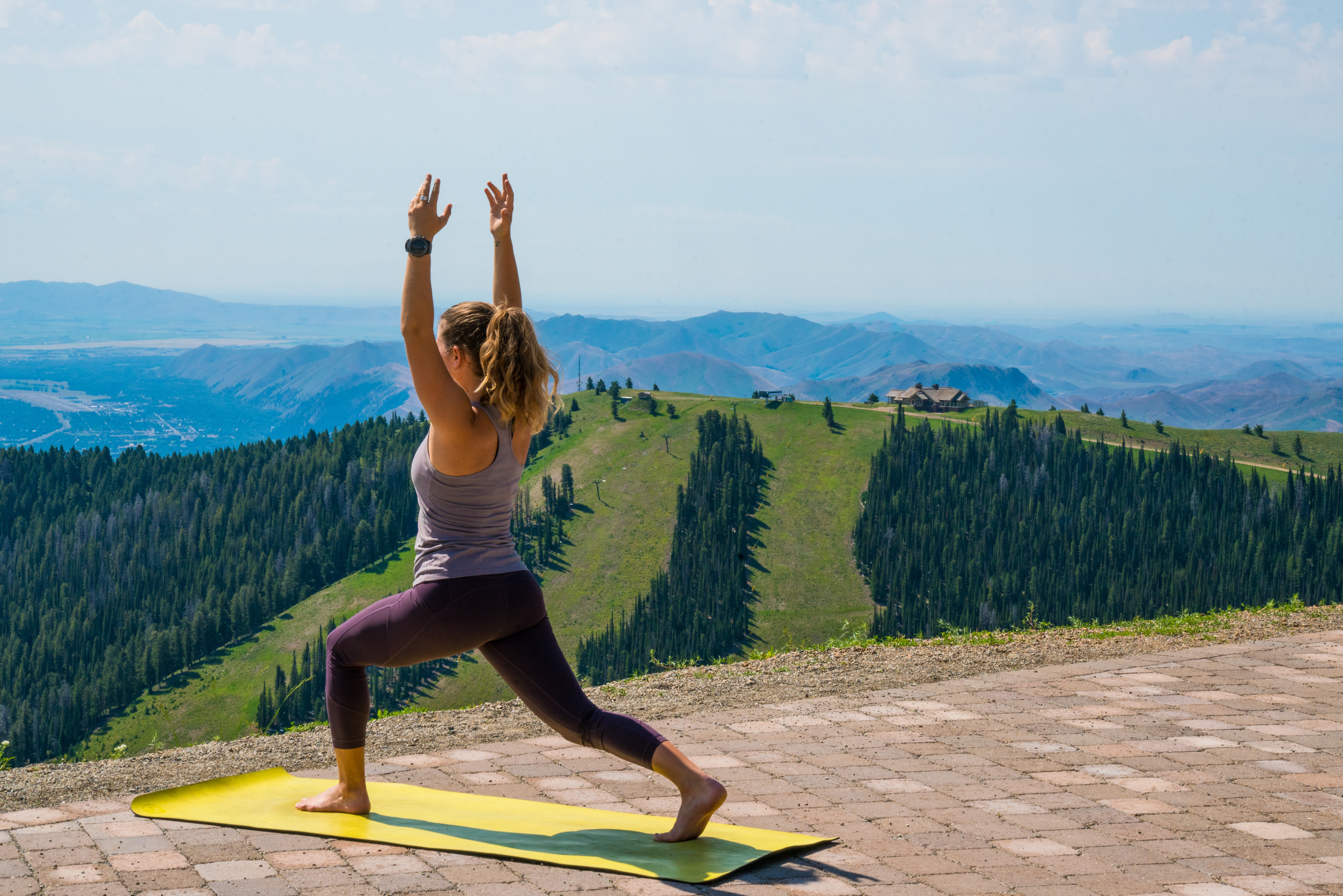 svr_lookout_yoga_baldmountain_summer_2018_idarado_4.jpg
